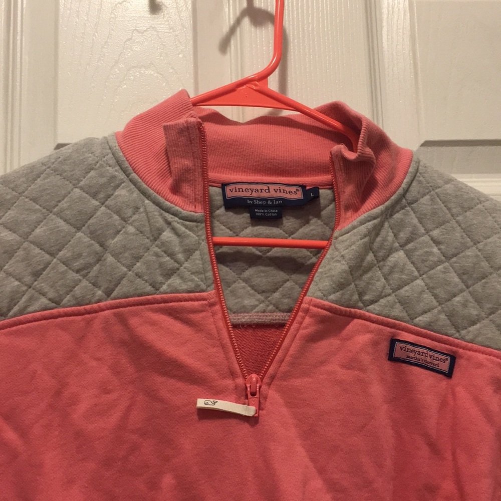 Pink and Grey vineyard vines quilted Shep shirt